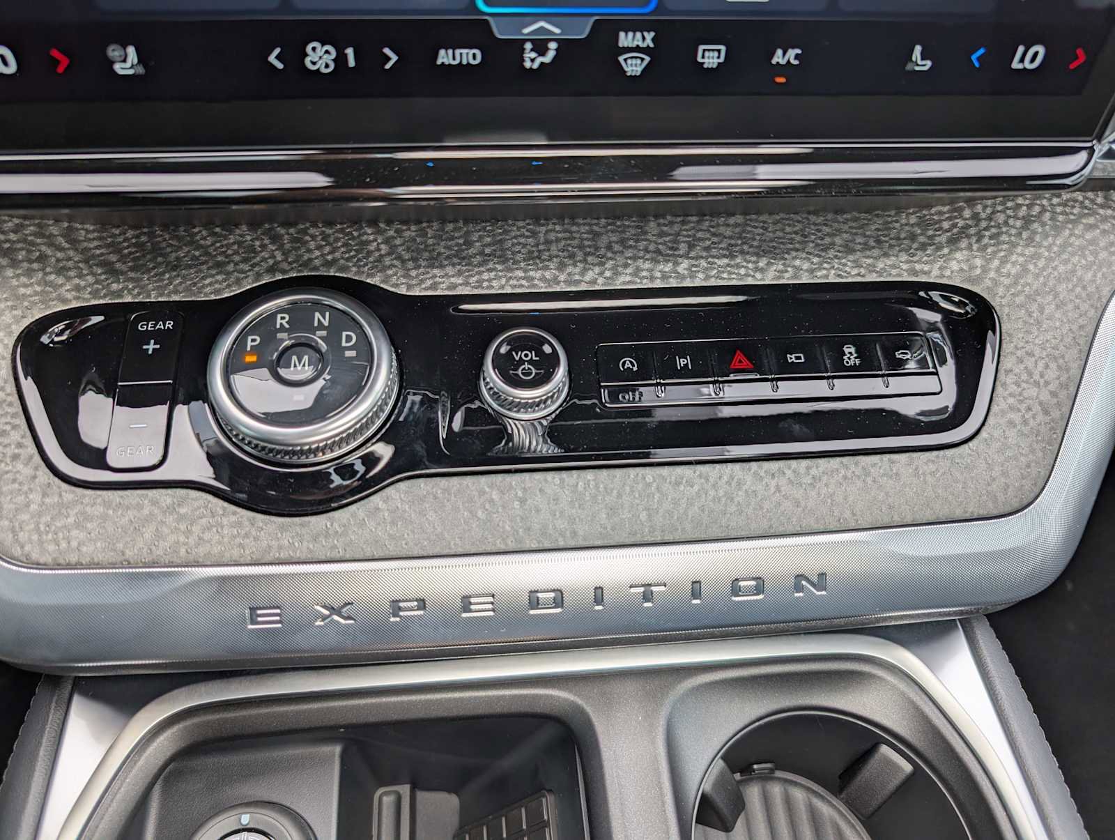 New 2025 Ford Expedition Tremor image 25