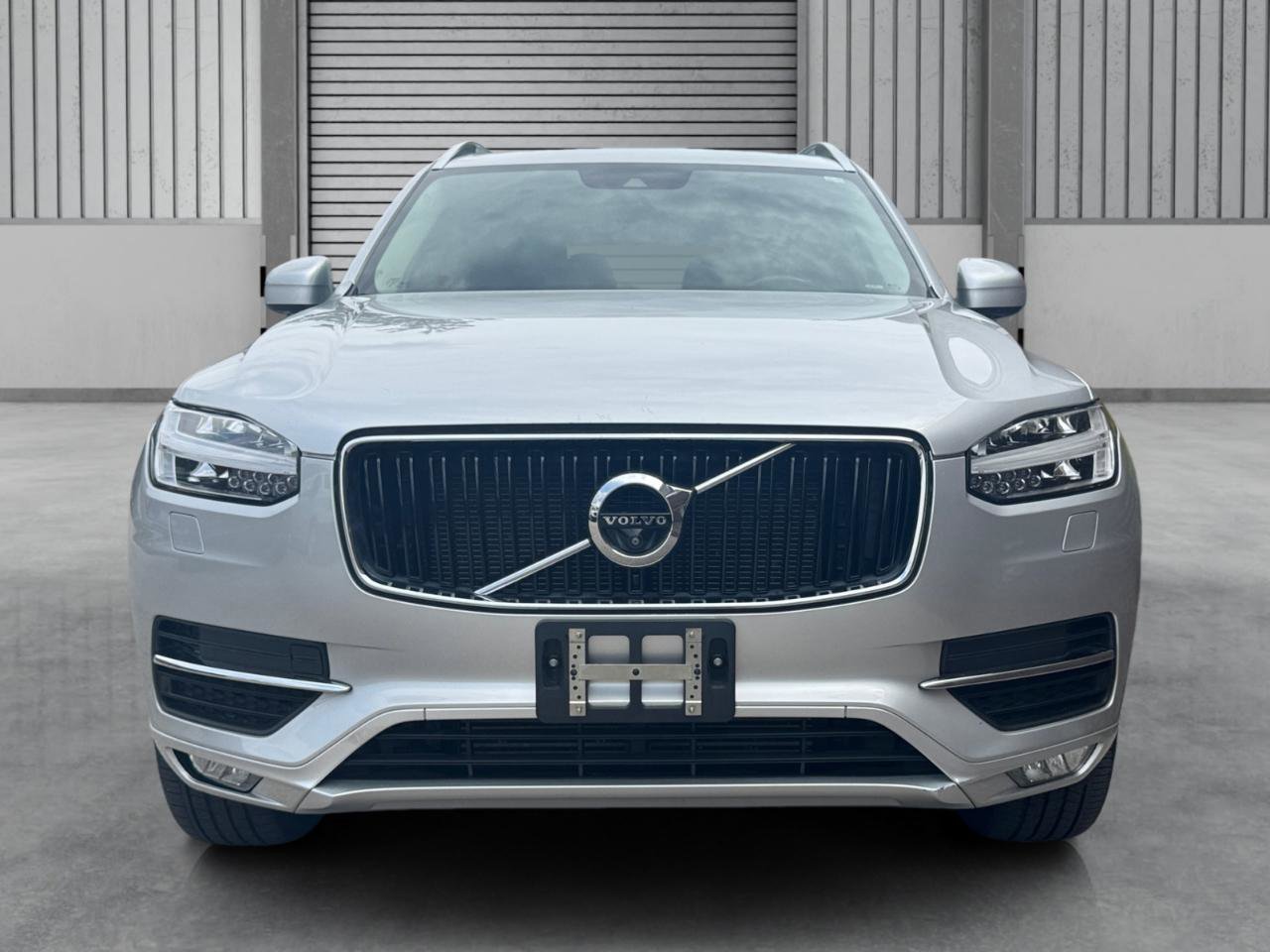 Used 2016 Volvo XC90 T6 Momentum w/ Momentum Plus Package image 10