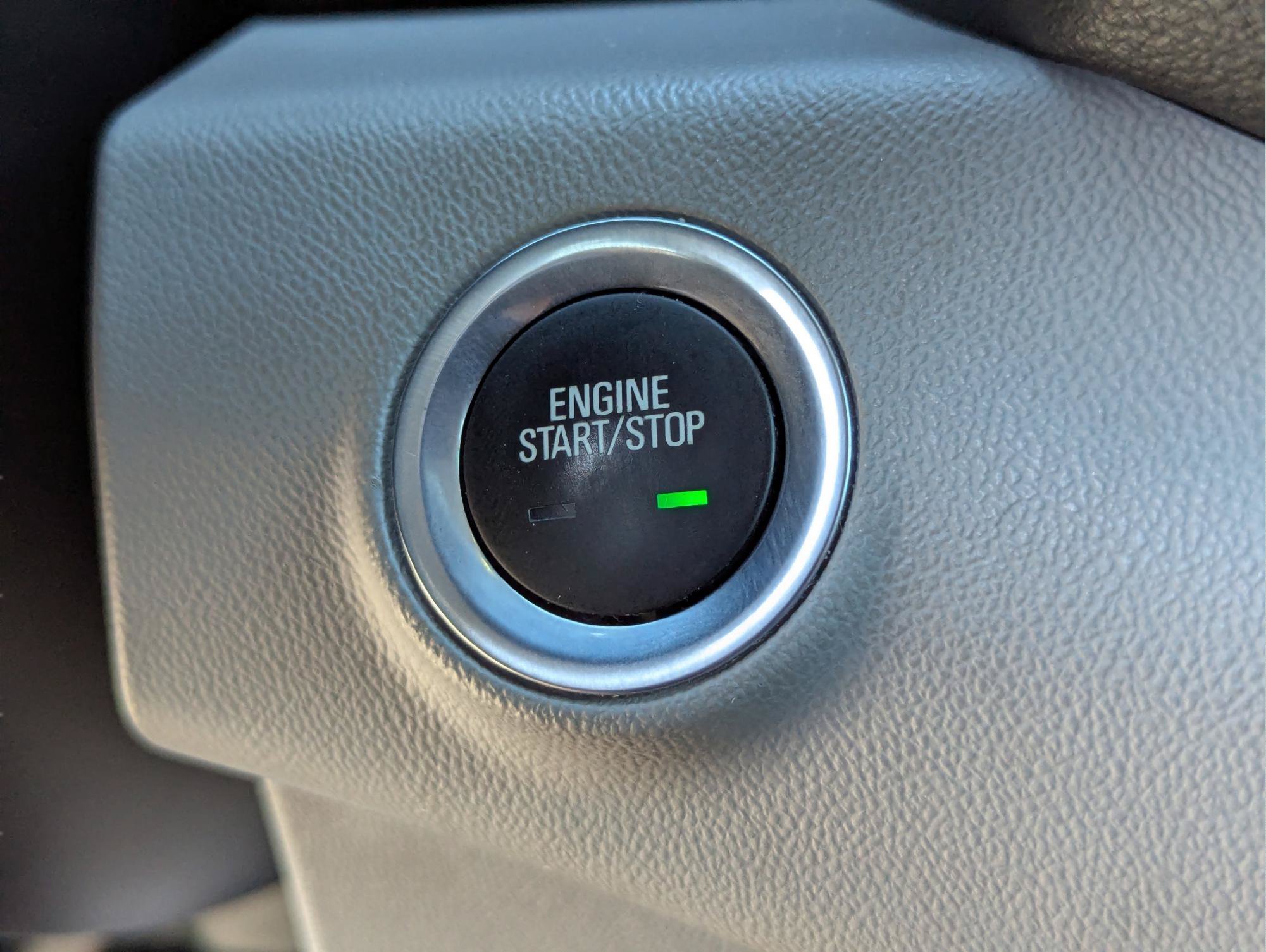Used 2024 GMC Terrain SLT FWD image 16