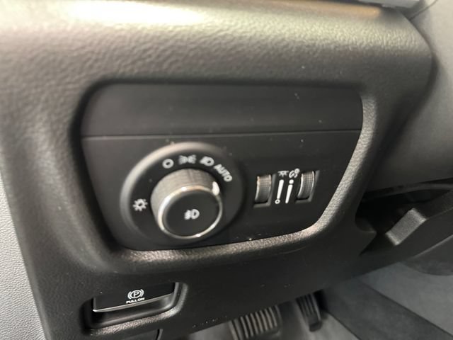 Used 2023 Jeep Grand Cherokee L Limited w/ MOPAR Finishing Package AWD/4WD image 22