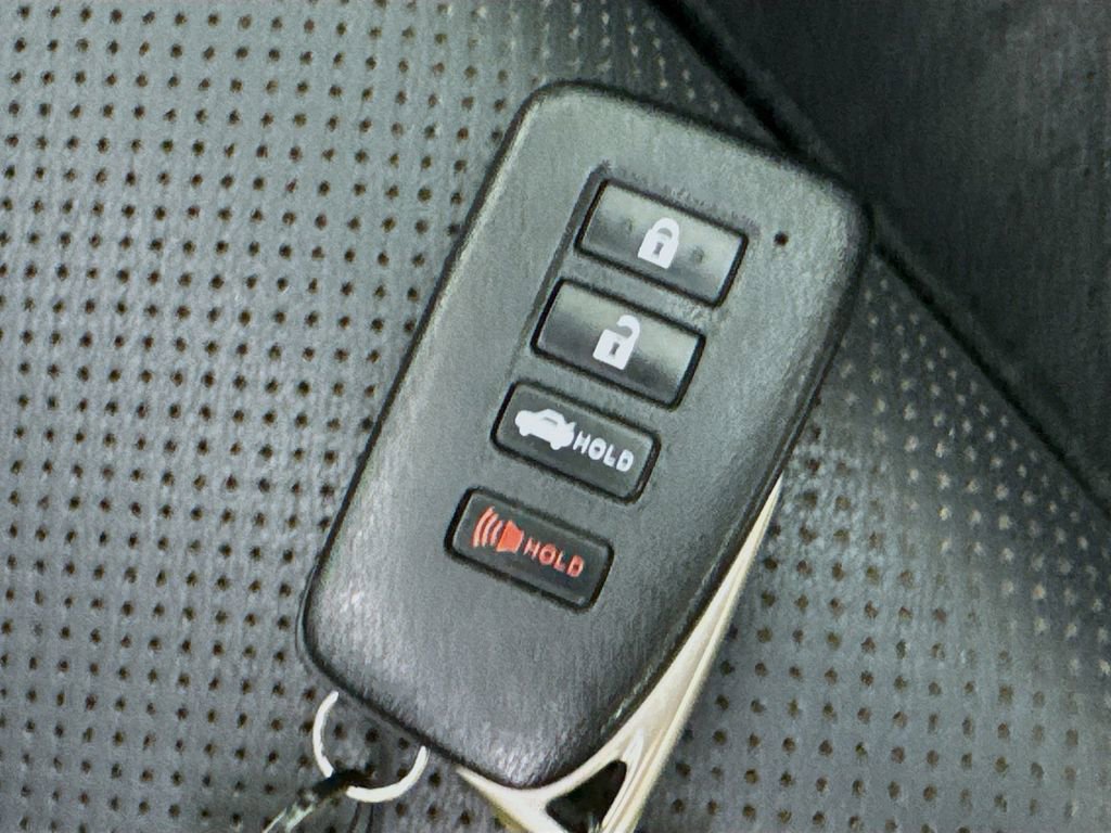 Used 2015 Lexus IS 250 image 36