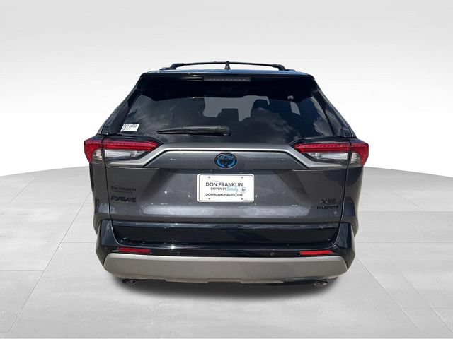 Used 2023 Toyota RAV4 XSE AWD/4WD image 4