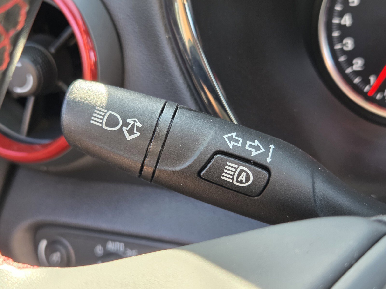 Used 2023 Chevrolet Blazer RS w/ Driver Confidence II Package FWD image 31