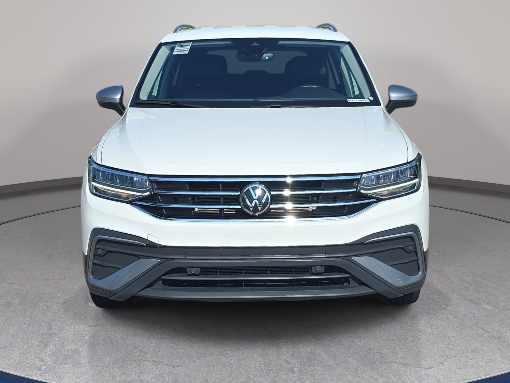 Used 2024 Volkswagen Tiguan Wolfsburg Edition FWD image 2