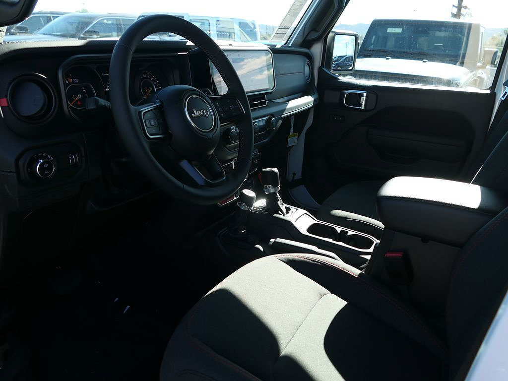 New 2026 Jeep Gladiator Rubicon w/ Safety Group AWD/4WD image 9