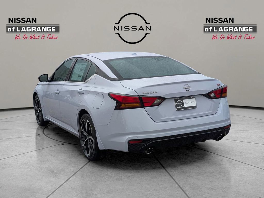 New 2025 Nissan Altima 2.5 SR w/ SR Premium Package image 7