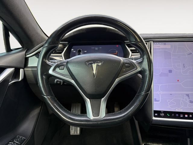 Used 2015 Tesla Model S 85 RWD image 12