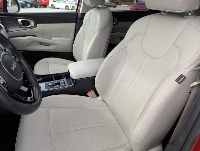 Used 2023 Kia Sorento SX Prestige image 21