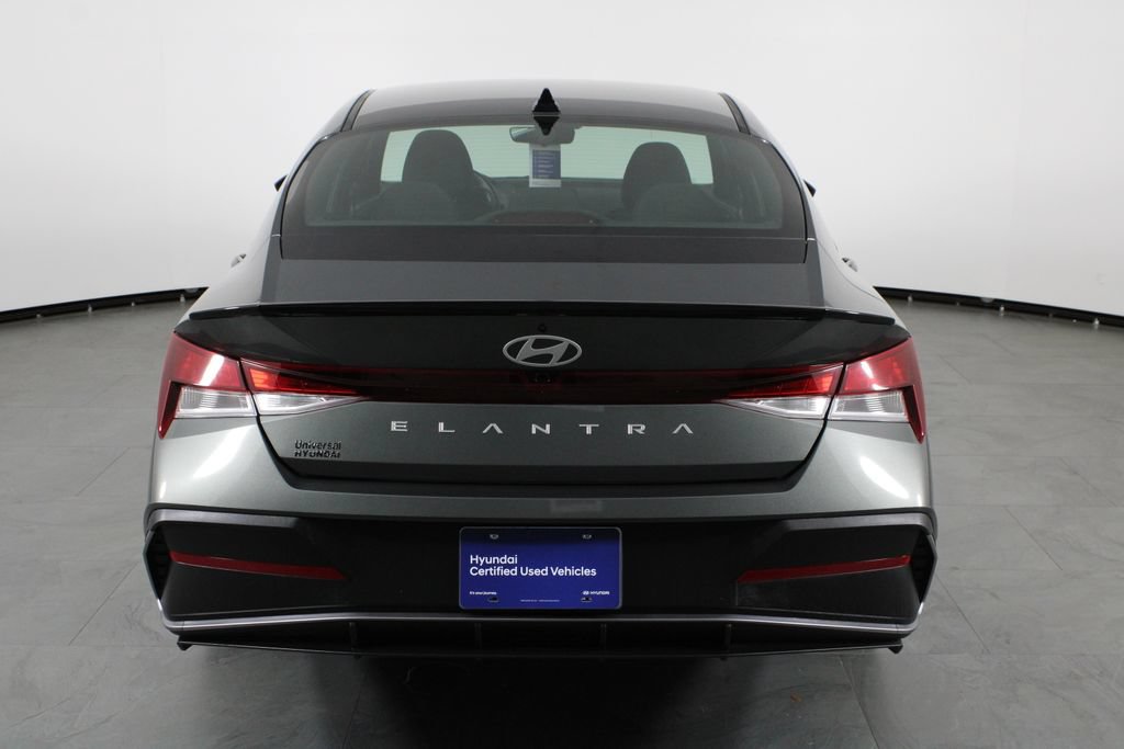 Certified 2026 Hyundai Elantra Sport FWD image 11