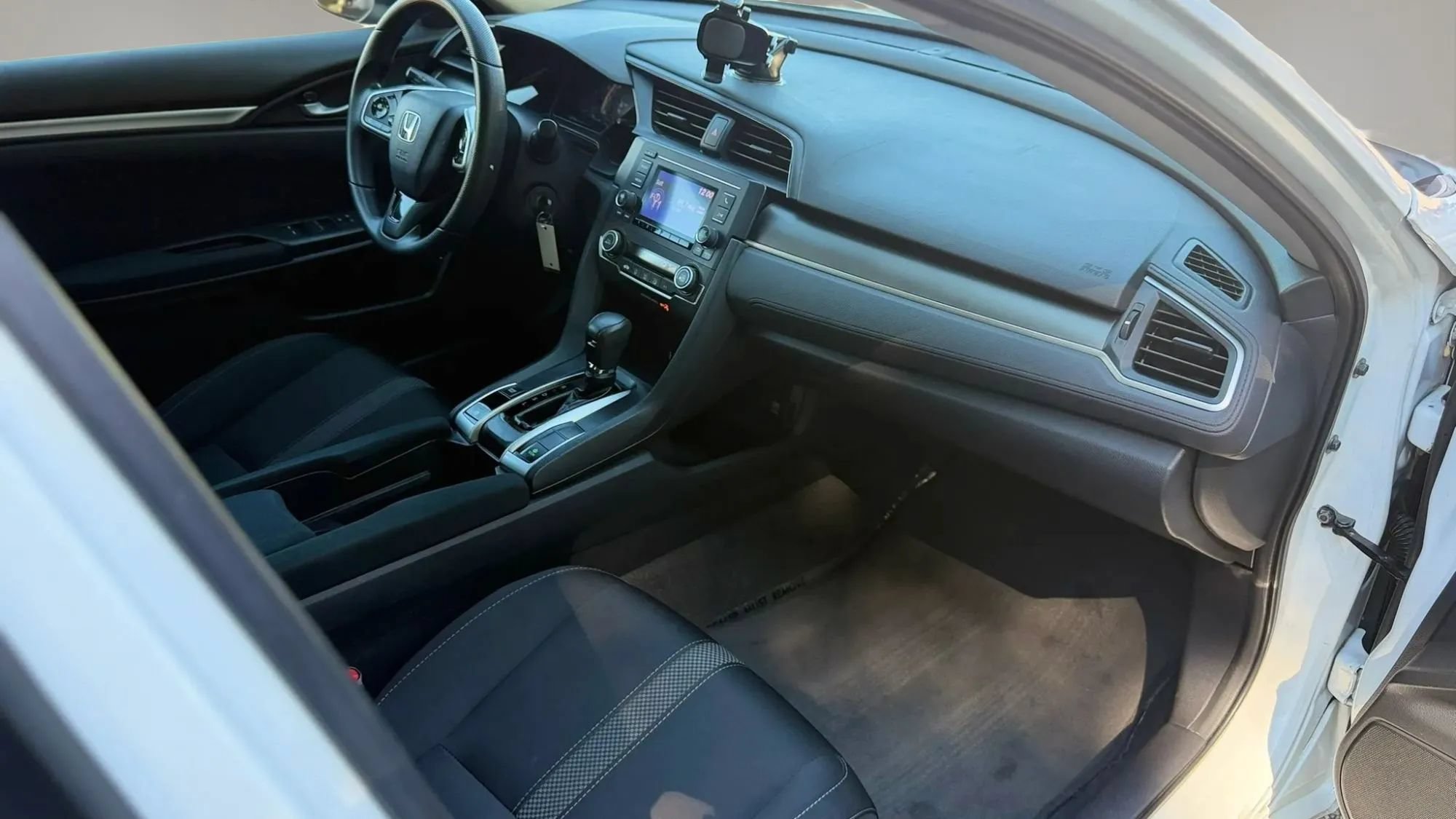 Used 2020 Honda Civic LX image 18