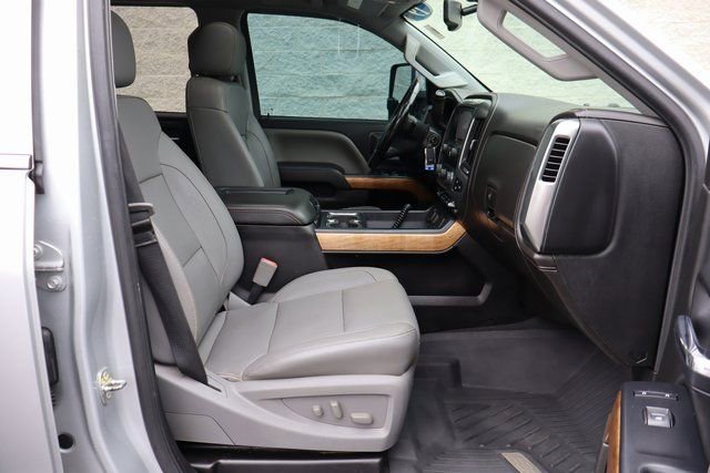 Used 2019 Chevrolet Silverado 3500 LTZ w/ Duramax Plus Package image 41