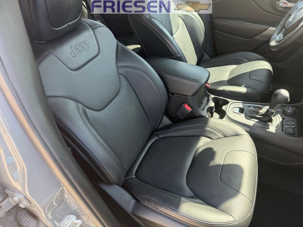 Used 2021 Jeep Cherokee Latitude Lux image 25