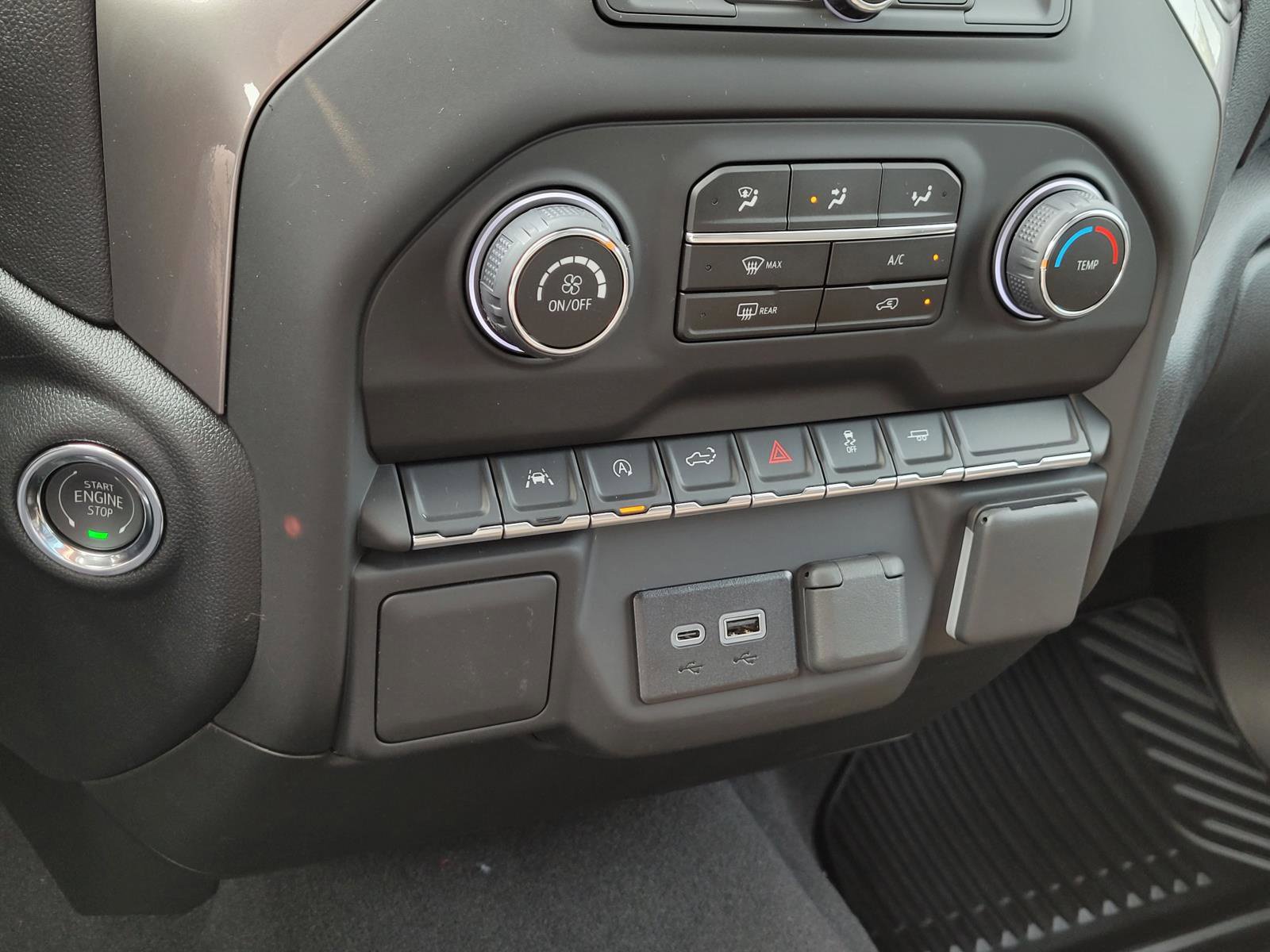 New 2026 Chevrolet Silverado 1500 Custom w/ Turbomax Blackout Package RWD image 18