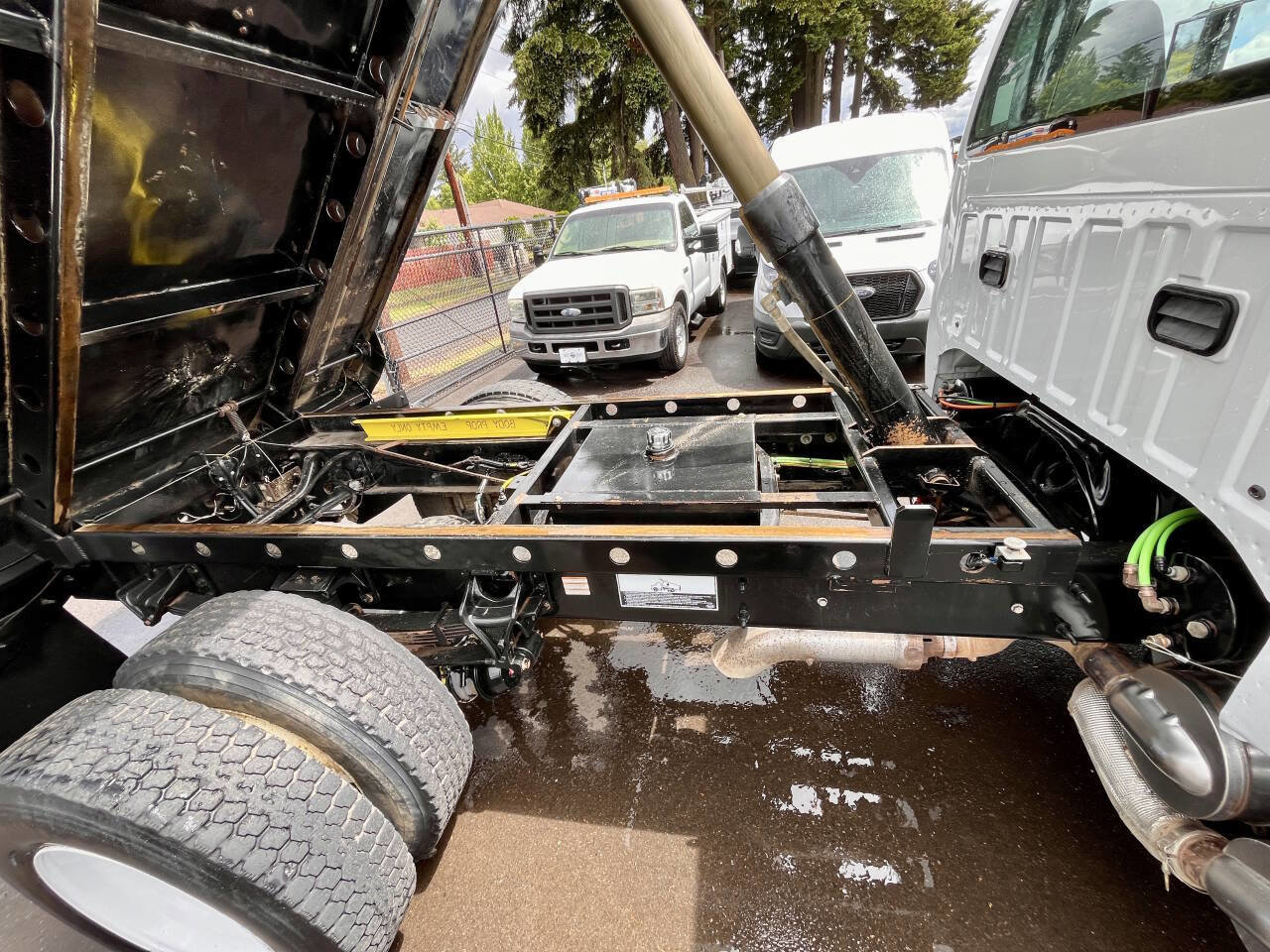 Used 2015 Ford F750 2WD Regular Cab Super Duty image 11