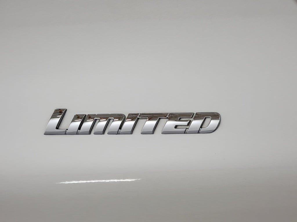 Used 2014 Toyota 4Runner Limited AWD/4WD image 10