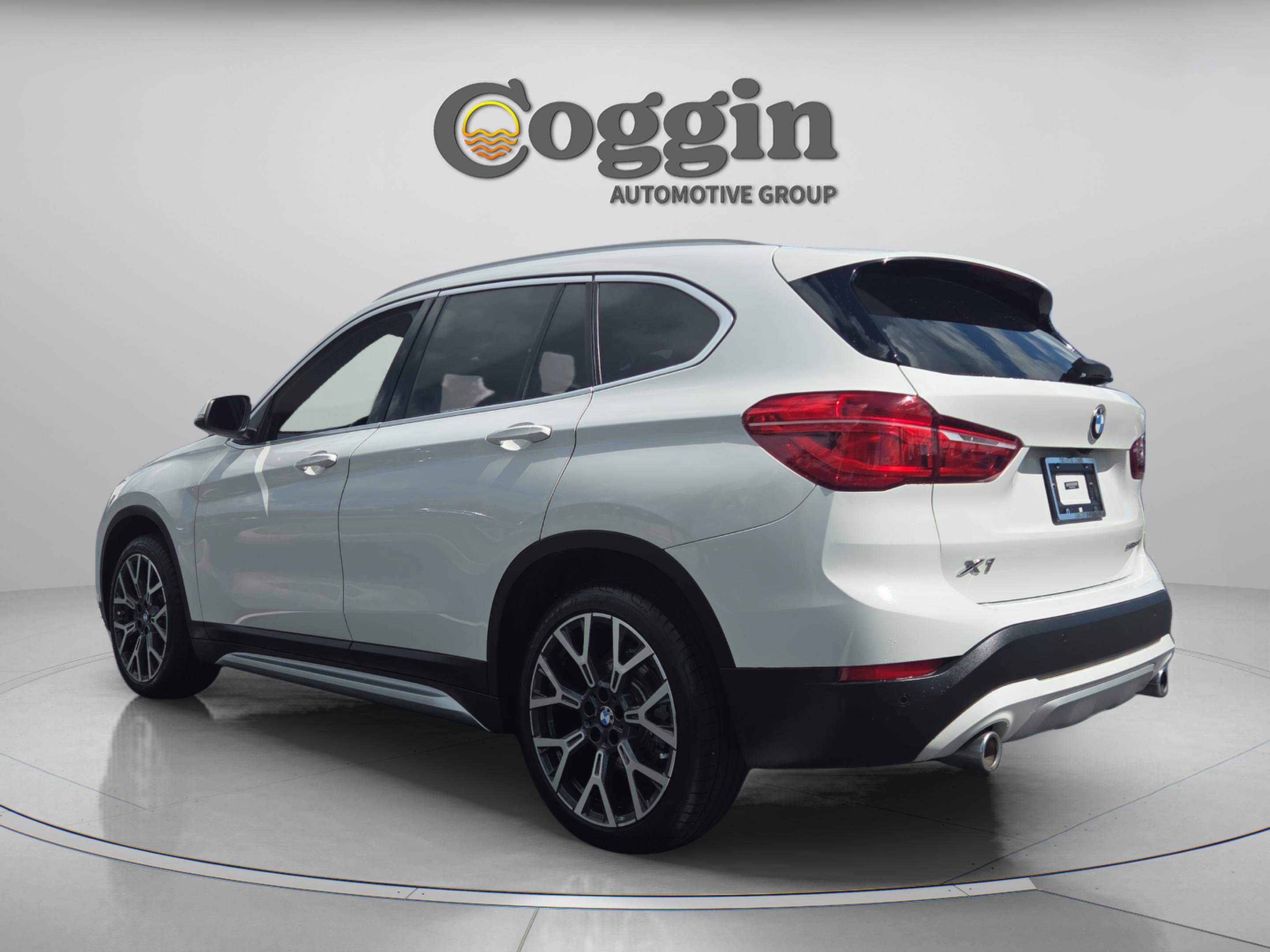 Used 2021 BMW X1 sDrive28i FWD image 3