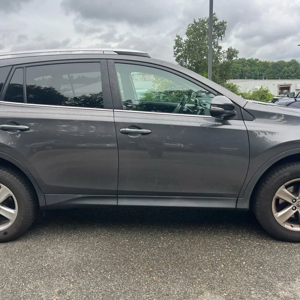 Used 2015 Toyota RAV4 XLE AWD/4WD image 11