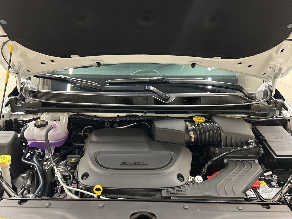 New 2026 Chrysler Pacifica Limited image 13