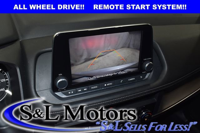 Used 2025 Nissan Rogue SV AWD/4WD image 15