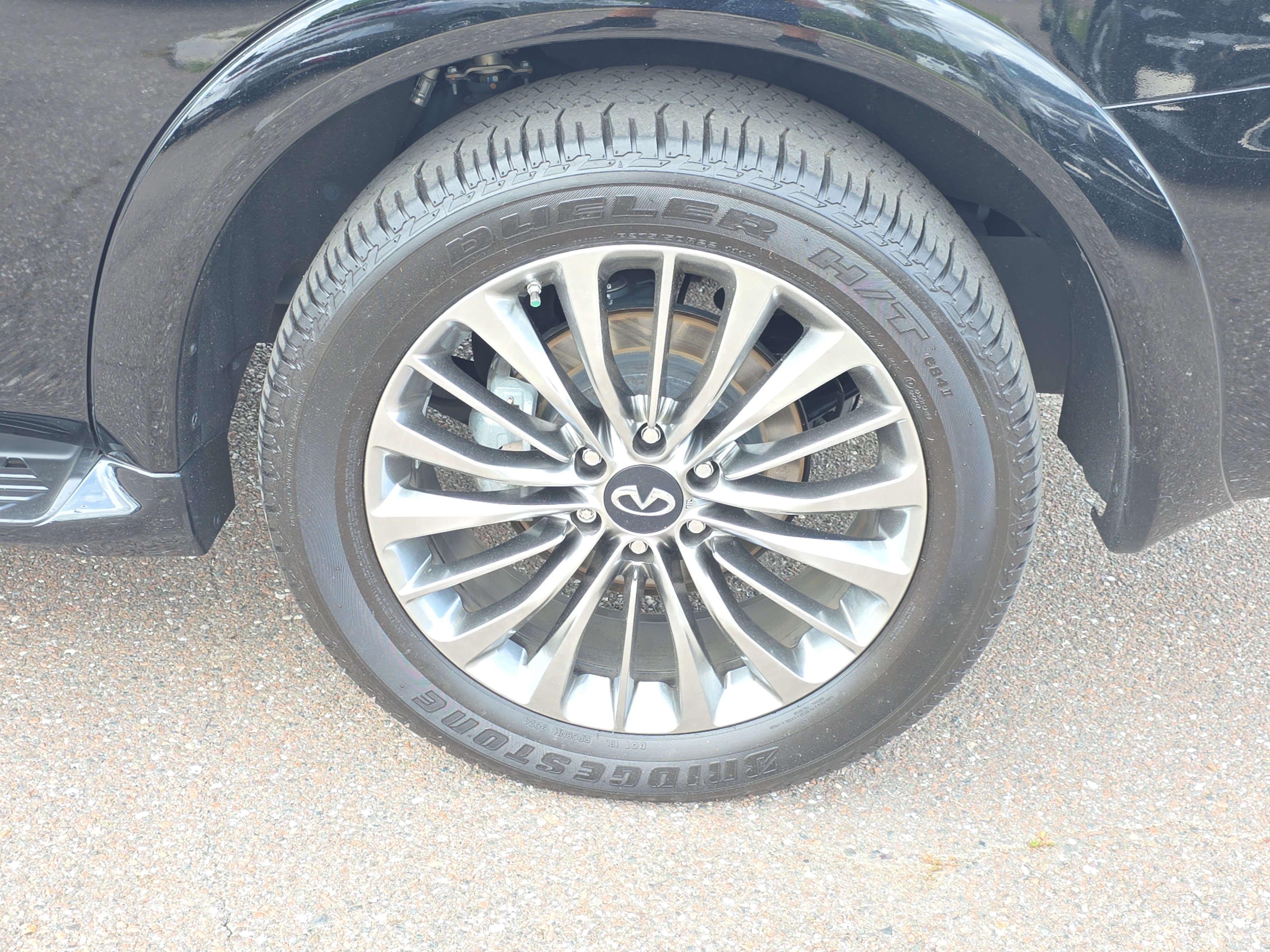 Used 2021 INFINITI QX80 Sensory w/ All-Season Package image 6