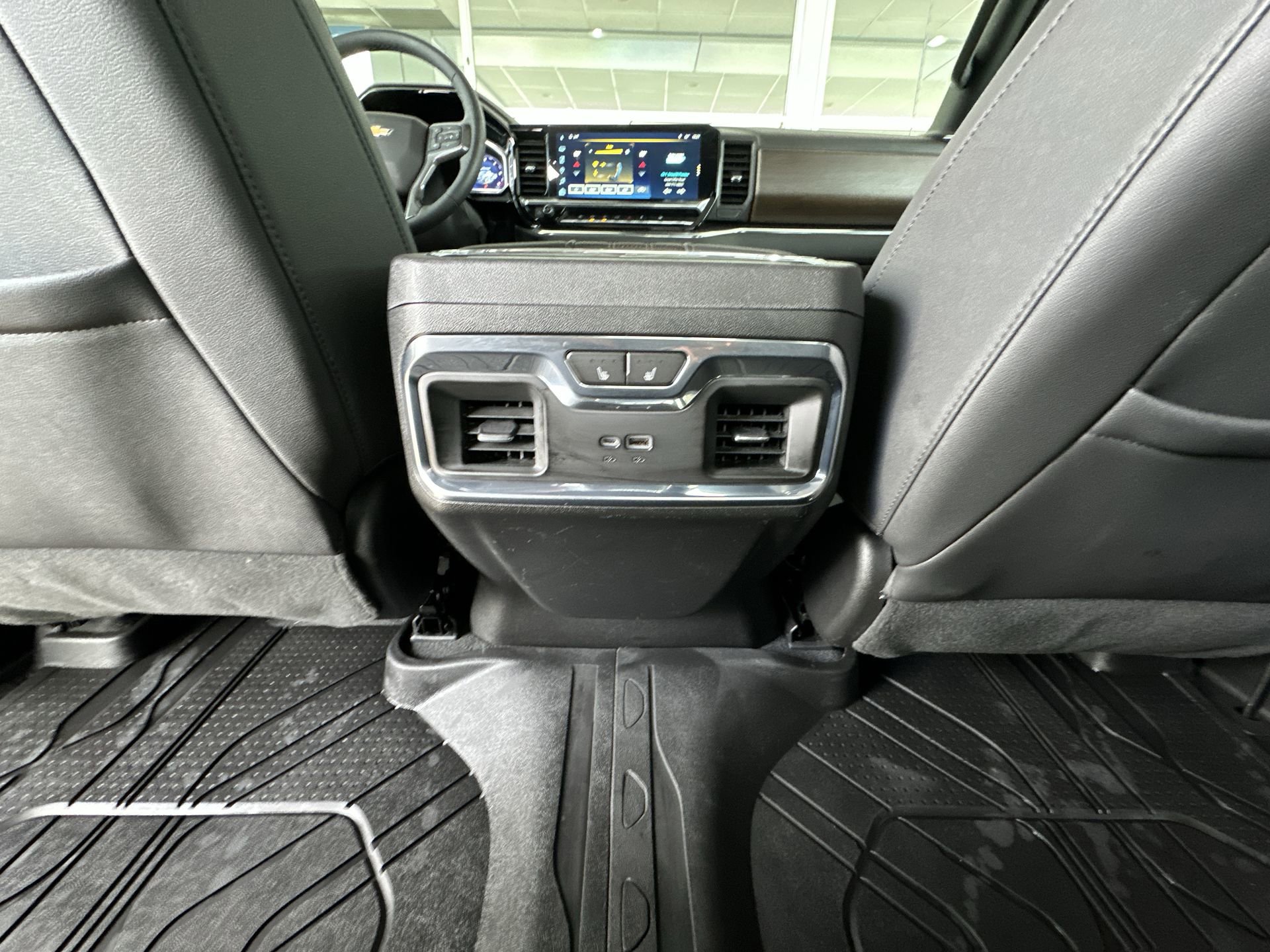 Certified 2023 Chevrolet Silverado 1500 High Country w/ High Country Premium Package AWD/4WD image 22