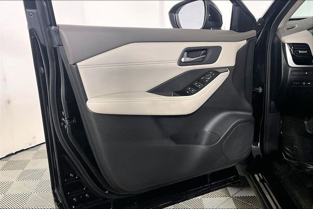 Used 2024 Nissan Rogue SL image 22