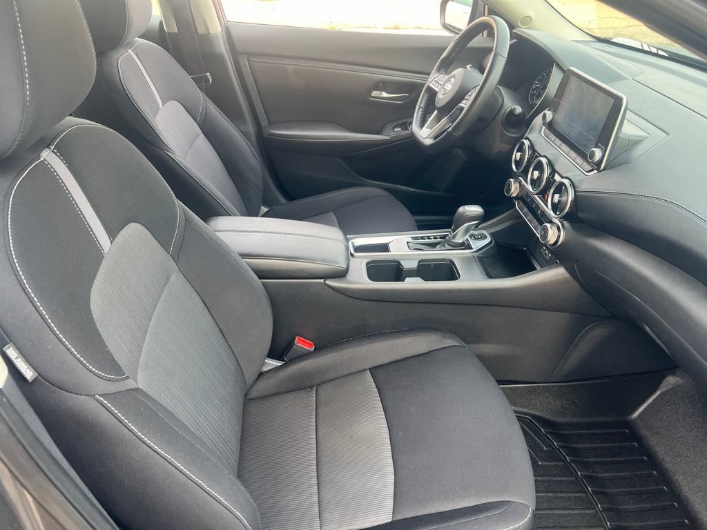 Certified 2022 Nissan Sentra SV FWD image 19