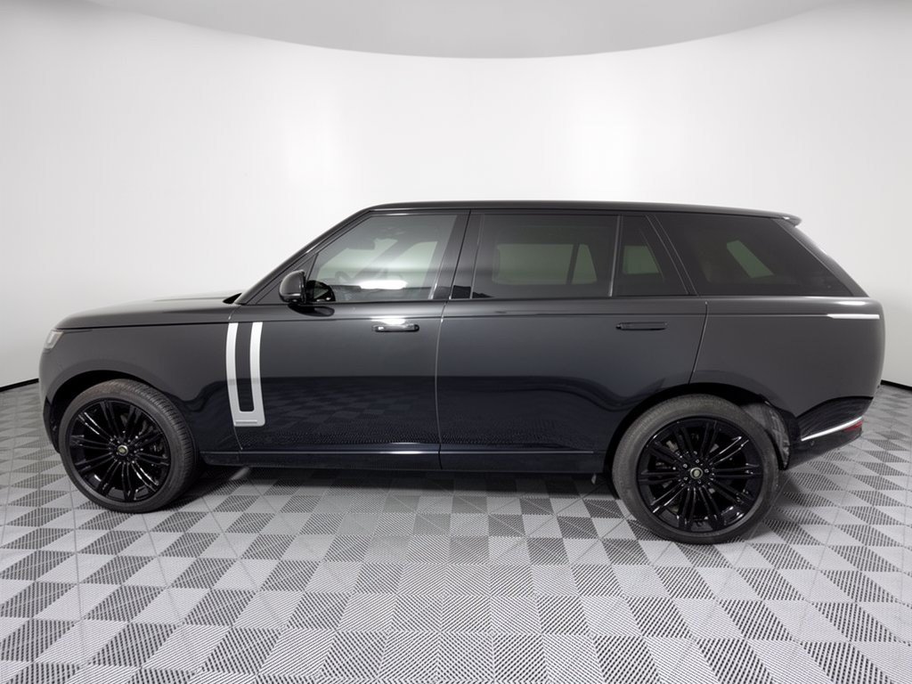 Used 2025 Land Rover Range Rover Long Wheelbase Autobiography AWD/4WD image 2
