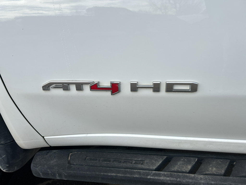 Used 2022 GMC Sierra 2500 AT4 image 9