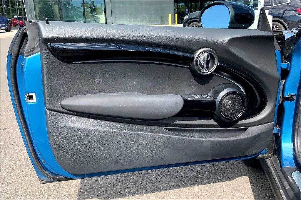 Certified 2024 MINI Cooper SE image 24