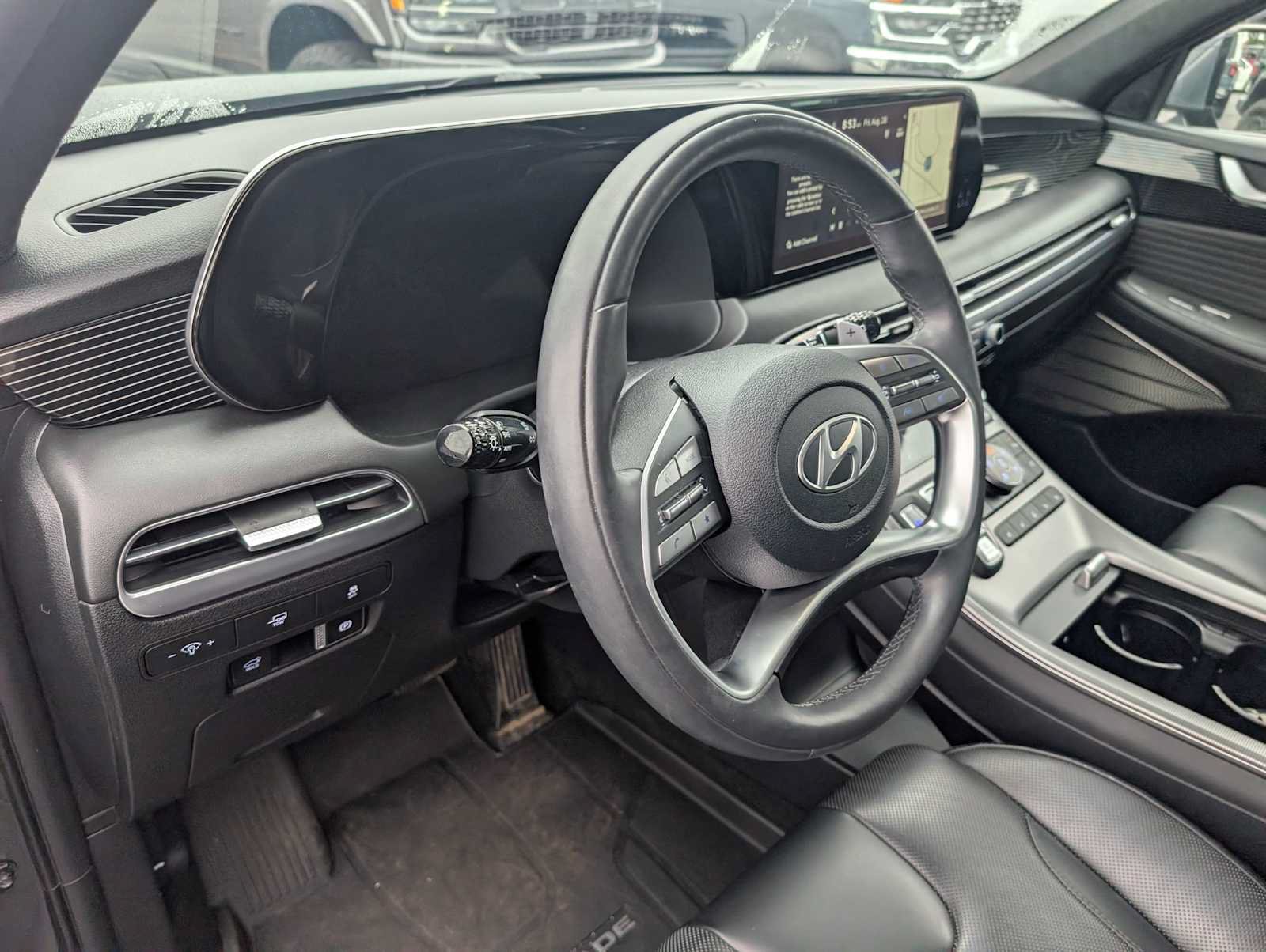 Used 2024 Hyundai Palisade Calligraphy AWD/4WD image 12