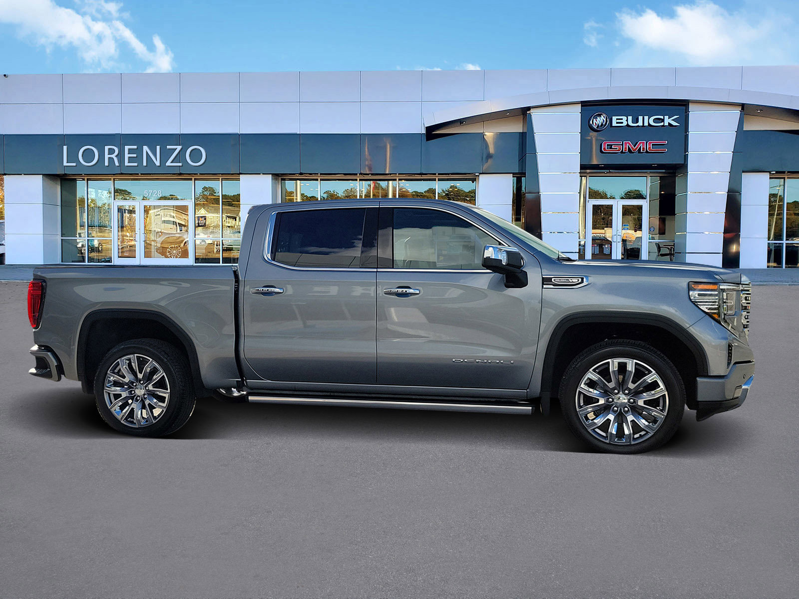 Used 2026 GMC Sierra 1500 Denali w/ Denali Reserve Package image 4