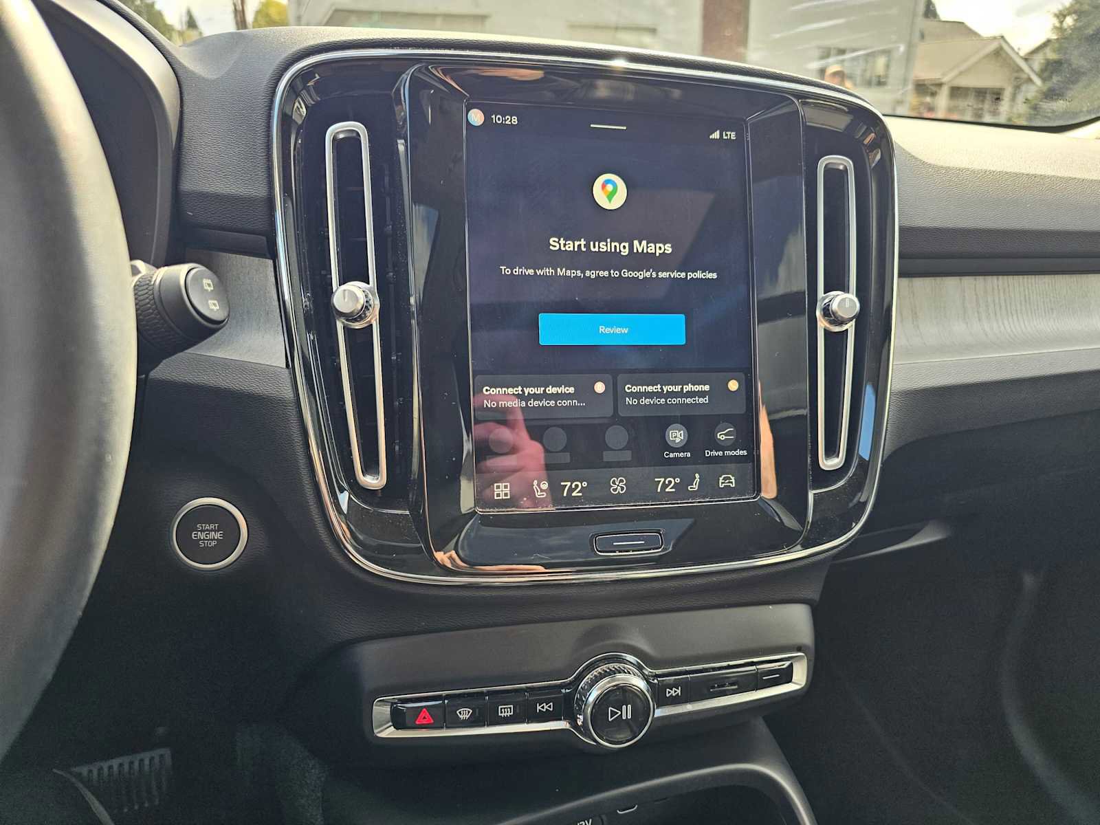 Certified 2023 Volvo XC40 B5 Plus w/ Driver Assist Package AWD/4WD image 28