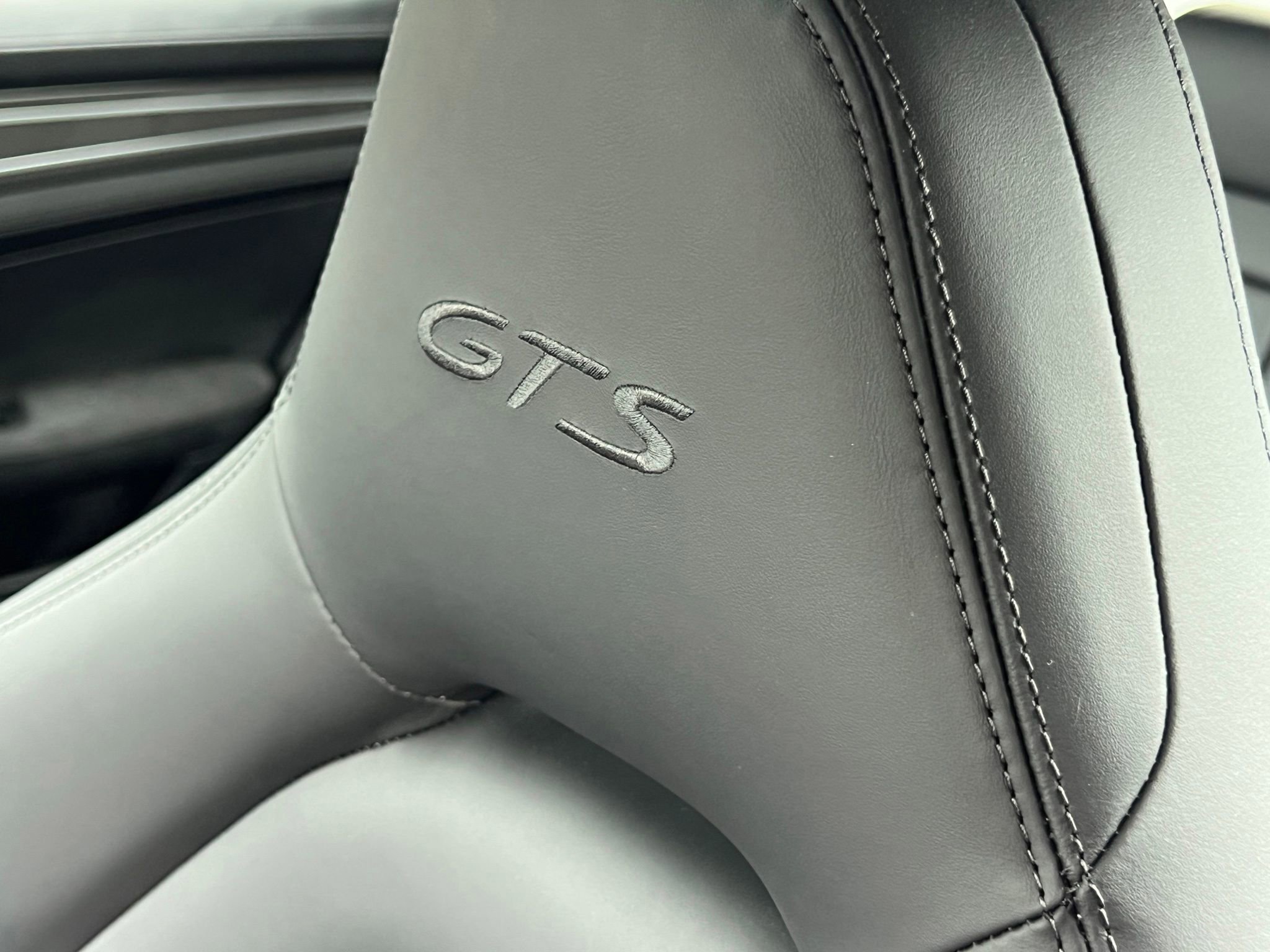 Used 2019 Porsche Panamera GTS w/ Assistance Package AWD/4WD image 38