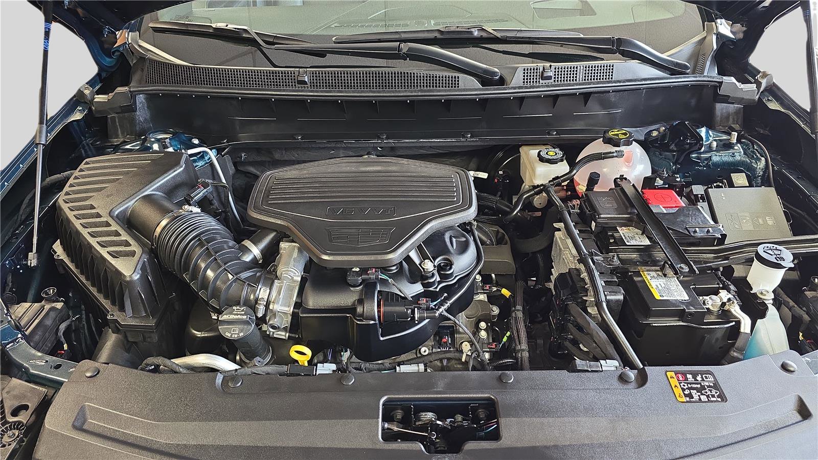 Used 2025 Cadillac XT6 Premium Luxury w/ Technology Package image 32