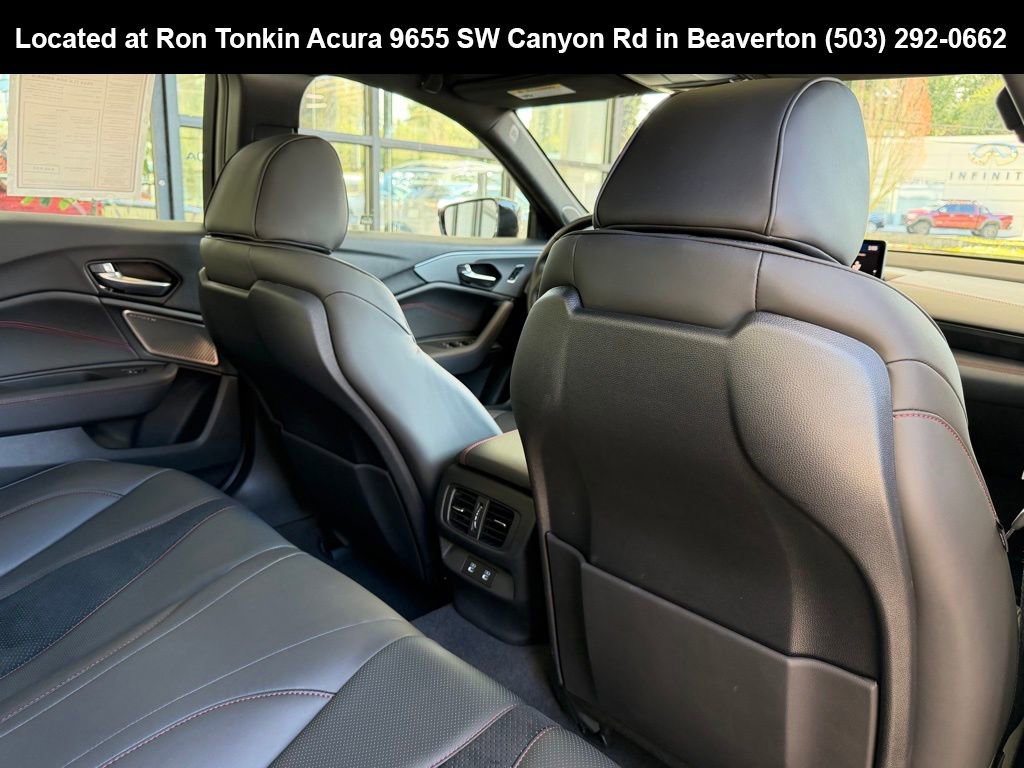 Used 2017 Toyota Sienna LE image 32