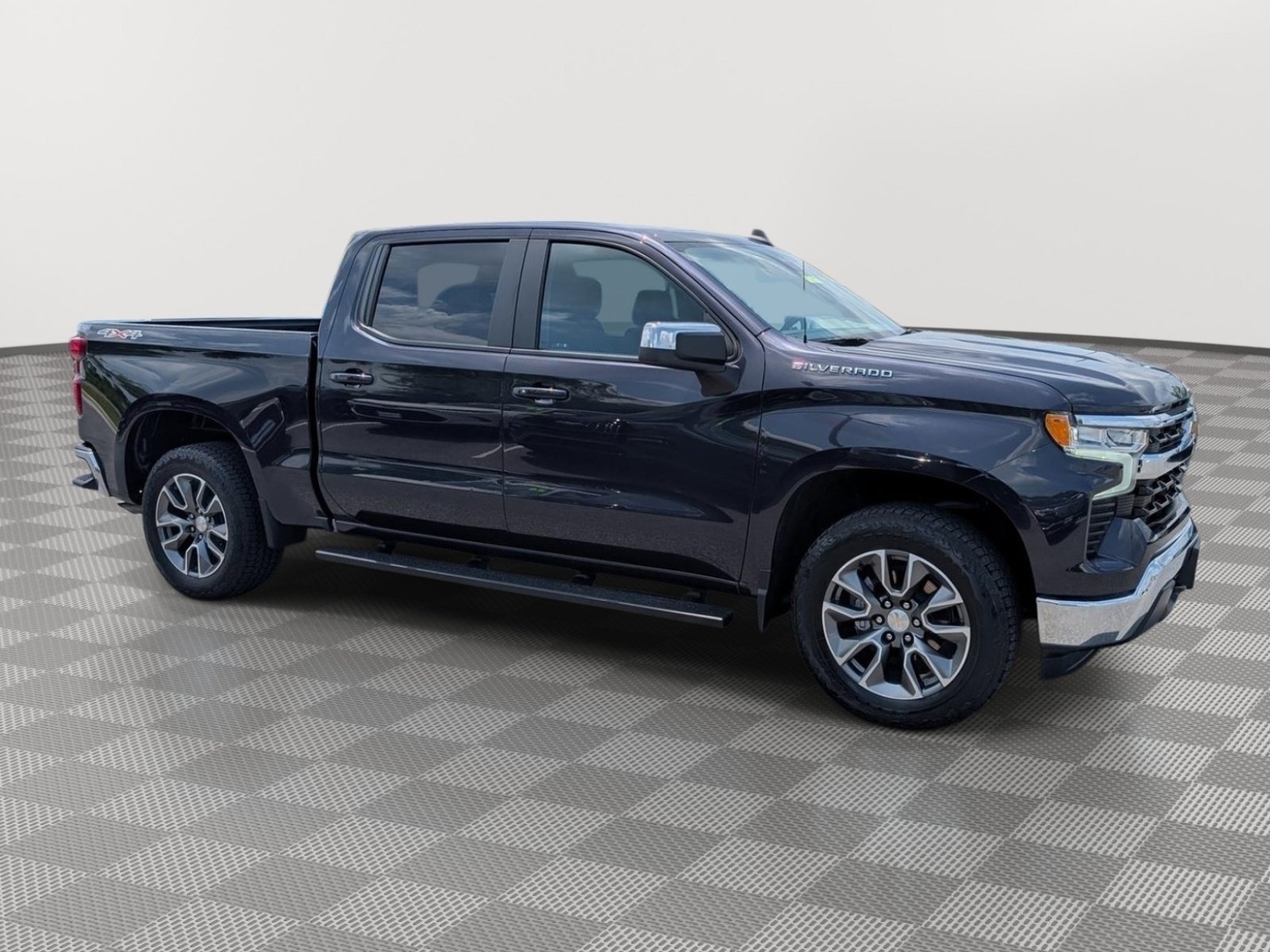 Used 2024 Chevrolet Silverado 1500 LT AWD/4WD image 6