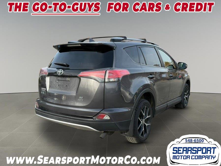 Used 2016 Toyota RAV4 SE image 4