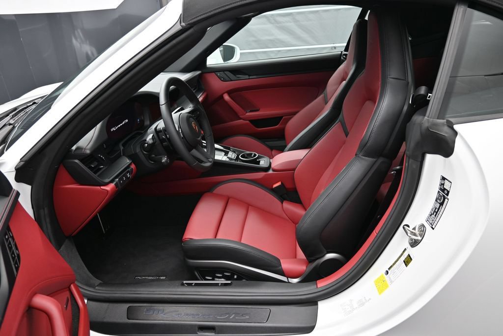 Used 2026 Porsche 911 Carrera GTS RWD image 5