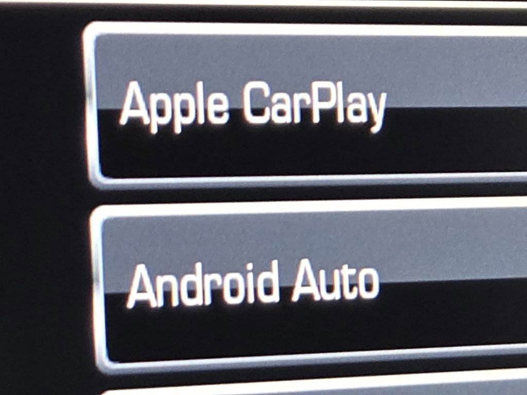 Used 2019 GMC Yukon XL Denali image 4