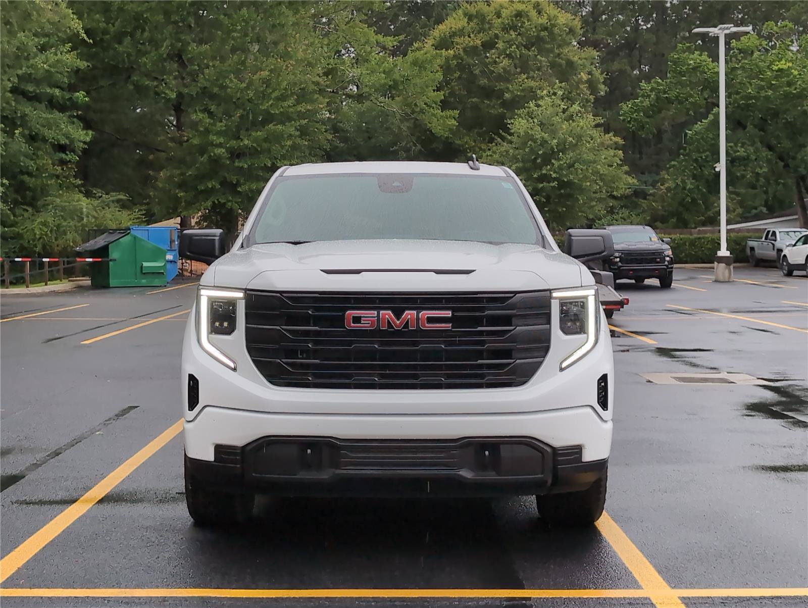 Used 2025 GMC Sierra 1500 Pro w/ Graphite Edition AWD/4WD image 9