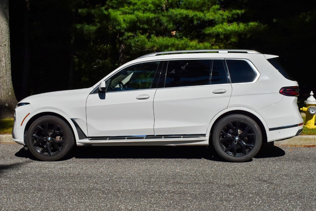 Used 2026 BMW X7 xDrive40i AWD/4WD image 4