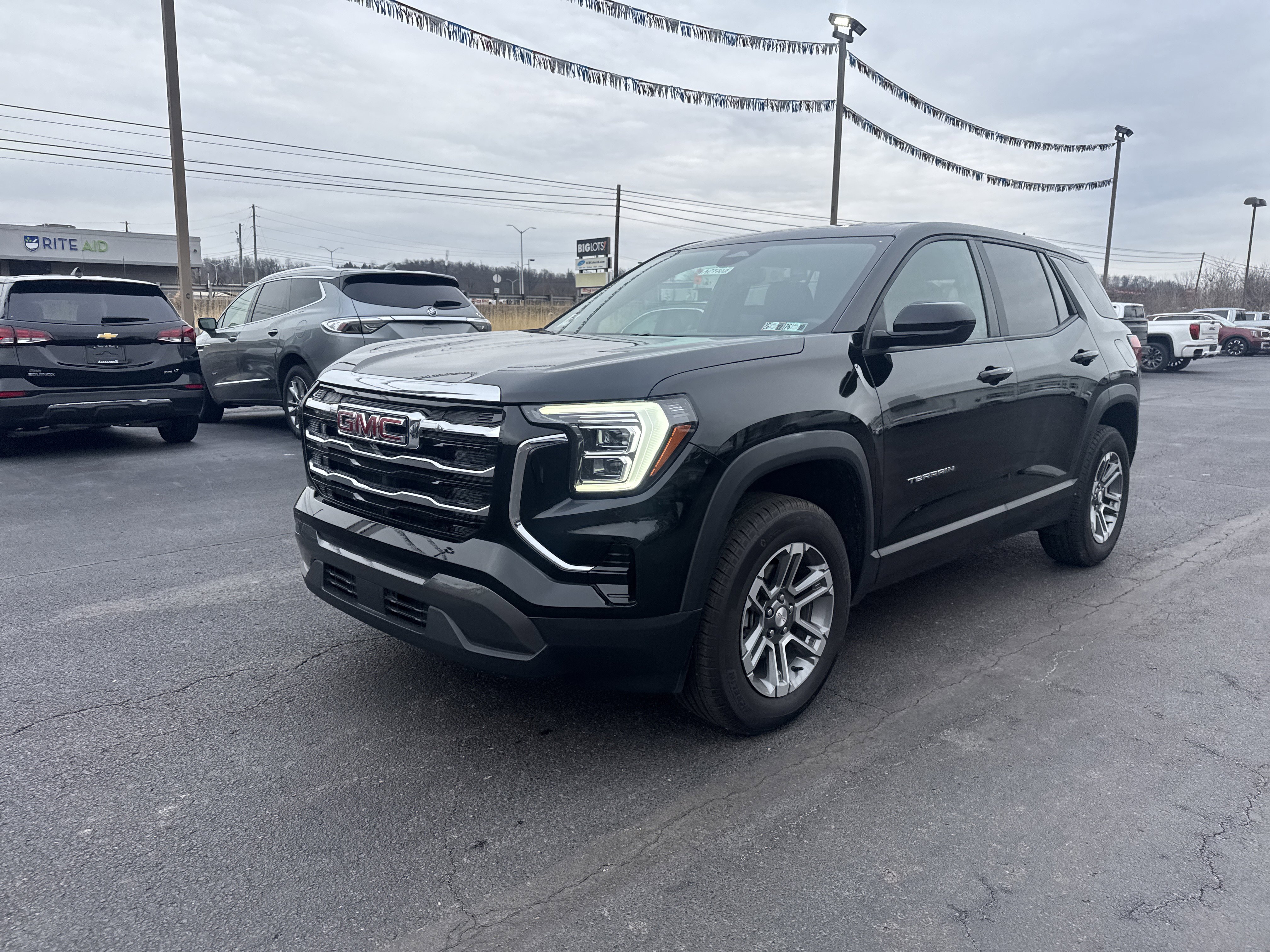 Used 2025 GMC Terrain Elevation AWD/4WD image 8