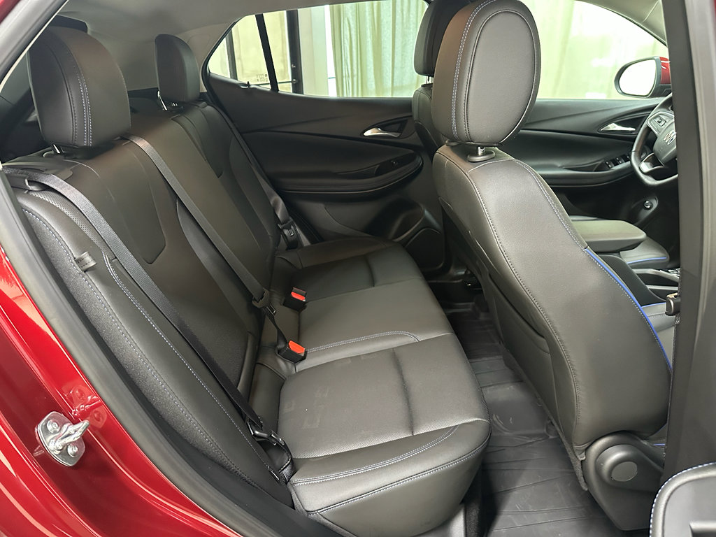 Certified 2025 Buick Encore GX Sport Touring w/ Advanced Technology Package AWD/4WD image 20