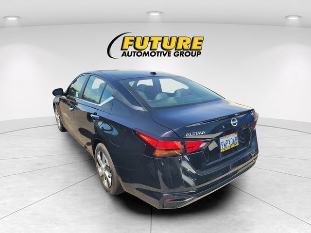 Certified 2025 Nissan Altima 2.5 S FWD image 4