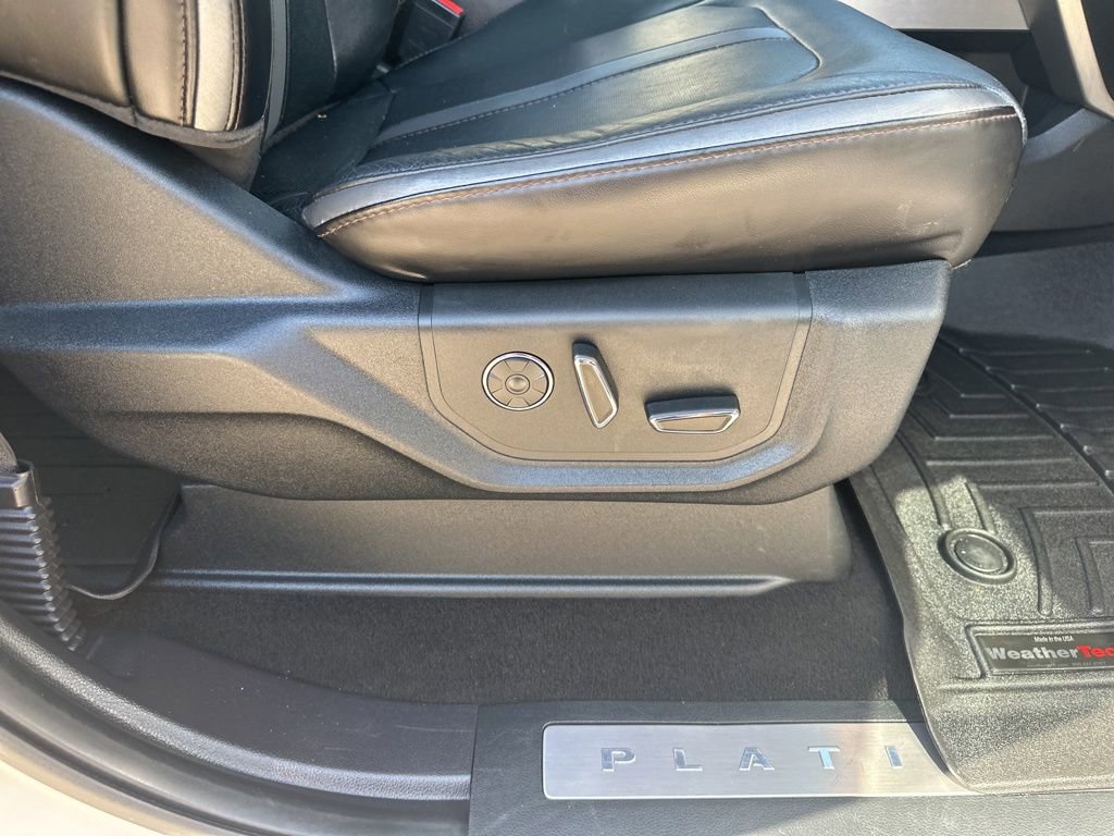 Used 2018 Ford F350 Platinum w/ Platinum Ultimate Package AWD/4WD image 27