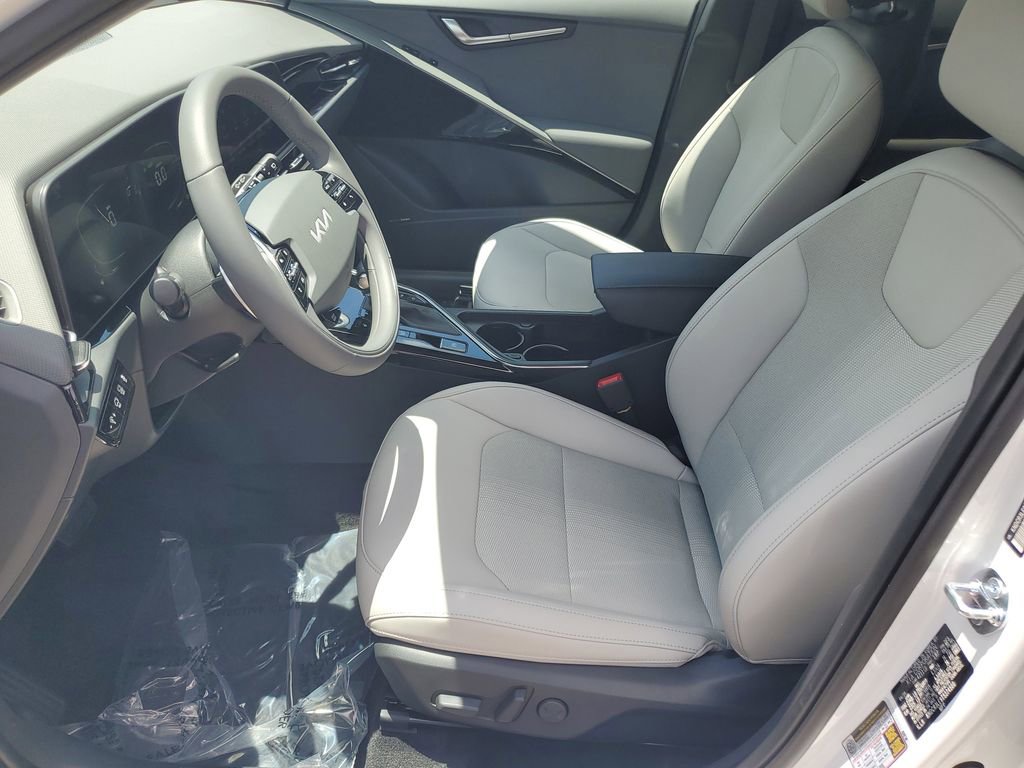 New 2026 Kia Niro EX FWD image 5