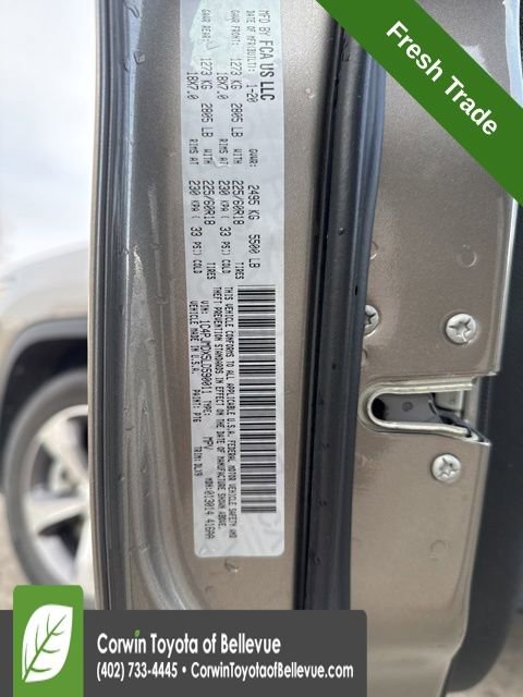 Used 2020 Jeep Cherokee Limited image 12