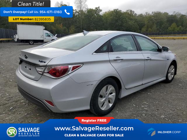 Used 2015 Hyundai Sonata Hybrid image 4