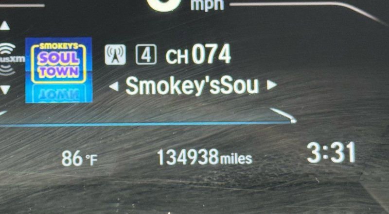 Used 2017 Honda CR-V Touring image 9